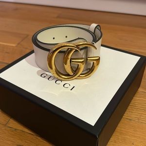 White Gucci belt. Size 75. Ships in box. No bag.